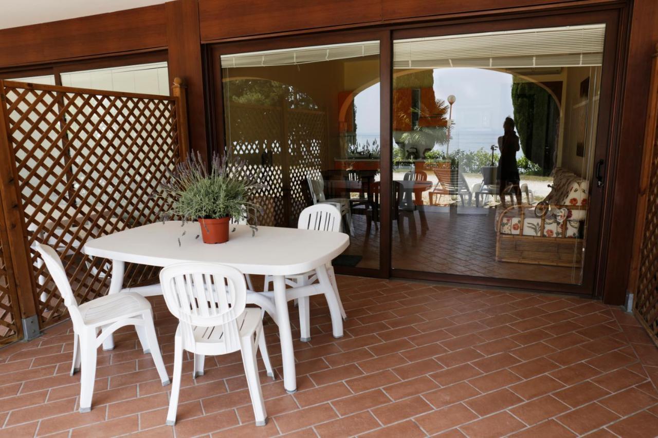 Camping Zocco Manerba del Garda Ngoại thất bức ảnh
