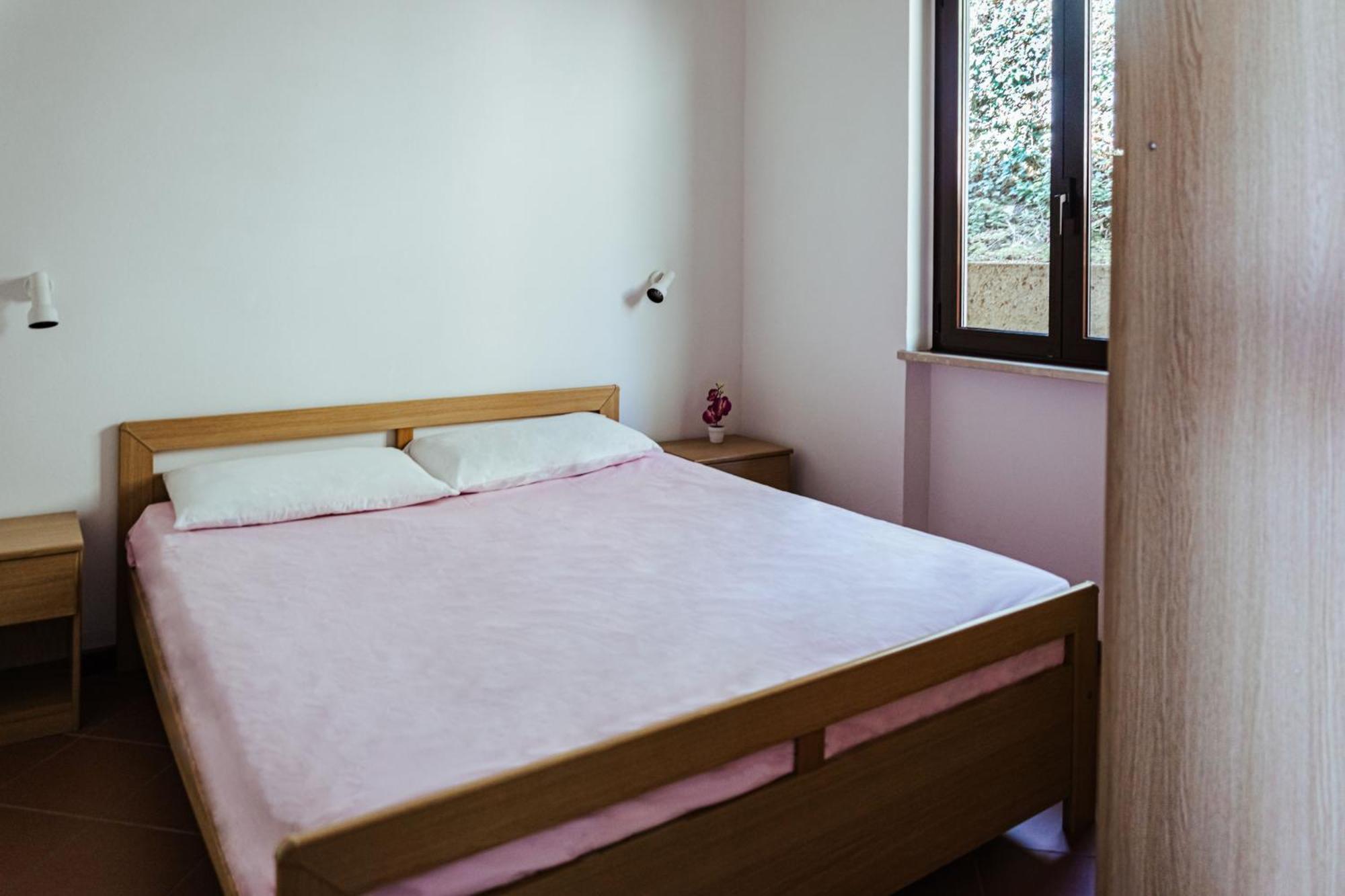 Camping Zocco Manerba del Garda Phòng bức ảnh