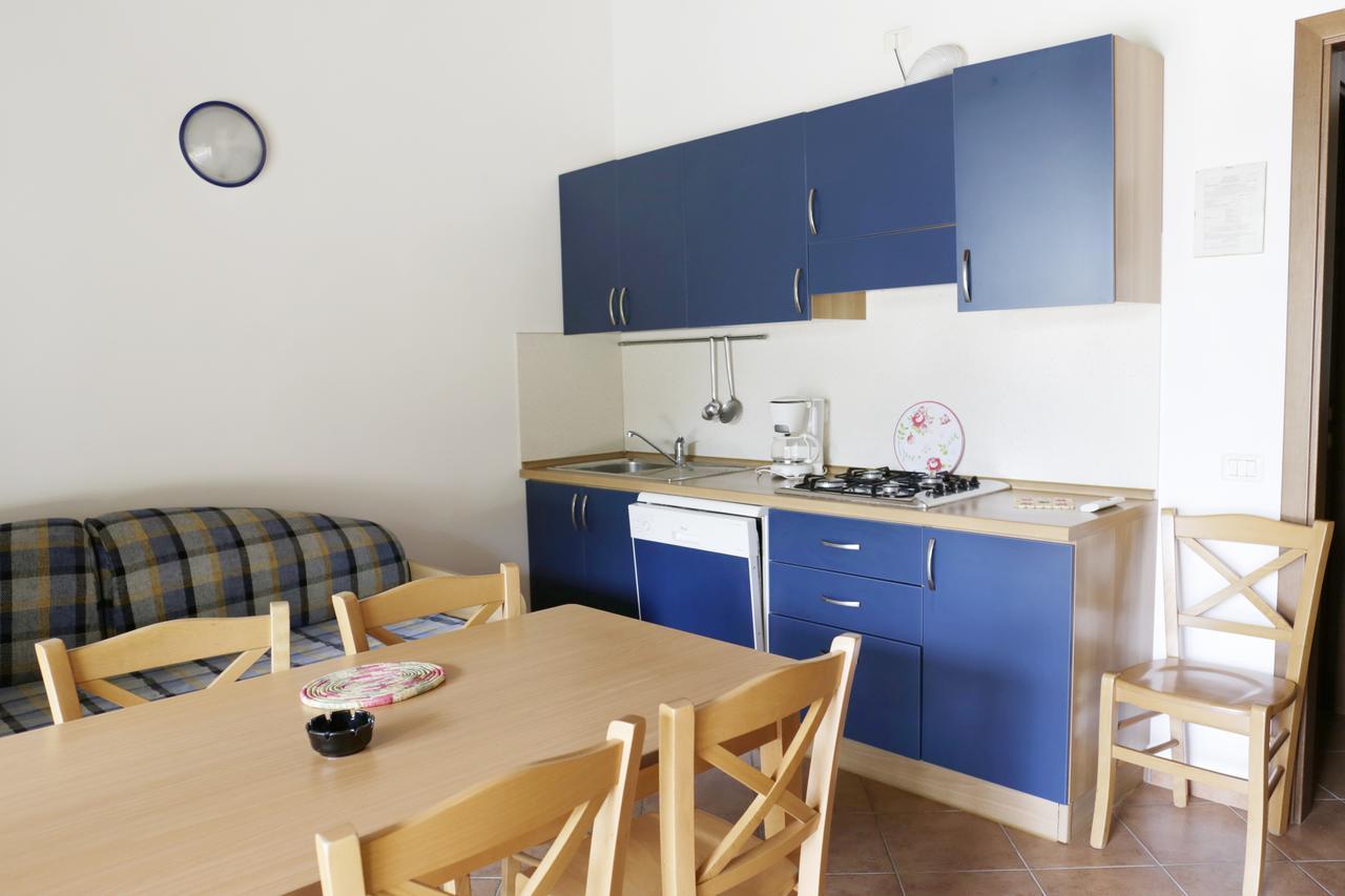 Camping Zocco Manerba del Garda Ngoại thất bức ảnh