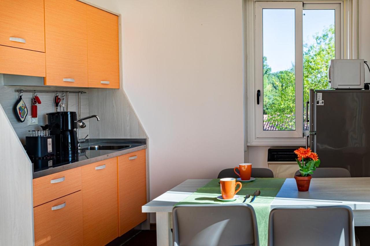 Camping Zocco Manerba del Garda Ngoại thất bức ảnh