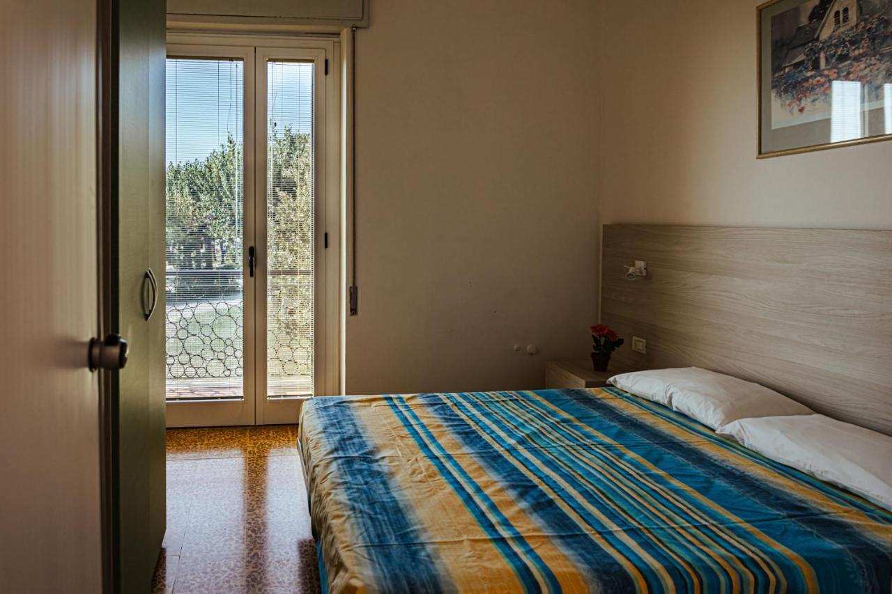Camping Zocco Manerba del Garda Ngoại thất bức ảnh